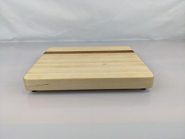 Cutting board with feet, 8" x 10"