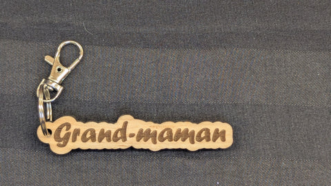 Grand-maman - Wooden Keychain with Metal Clasp