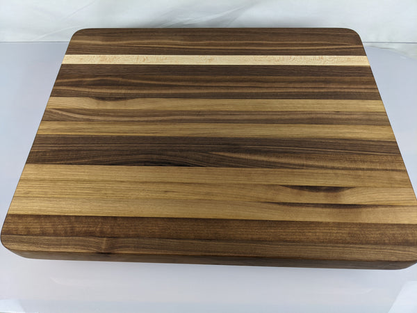 Extra-Large Cutting board - Walnut w/Maple accent